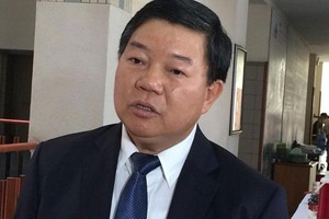 Bắt nguyên Giám đốc bệnh viện Bạch Mai