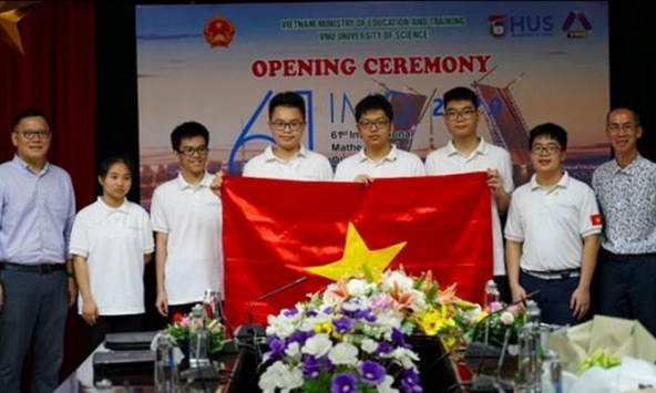 6 thí sinh Việt Nam dự thi Olympic Toán học quốc tế đều có giải