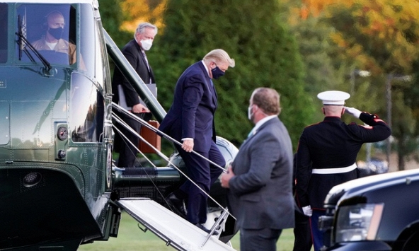 Tổng thống Donald Trump nhập viện điều trị Covid-19