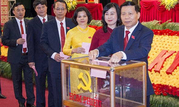 8 Bí thư Tỉnh ủy vừa được bầu không phải người địa phương