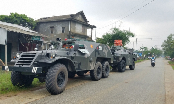 Một nhóm công nhân ở Rào Trăng 3 đã kịp thoát sang Rào Trăng 4 an toàn