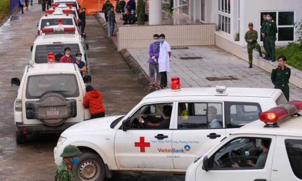 13 thi thể của các chiến sĩ Đoàn 337 được đưa về TP.Đông Hà chờ làm tang lễ