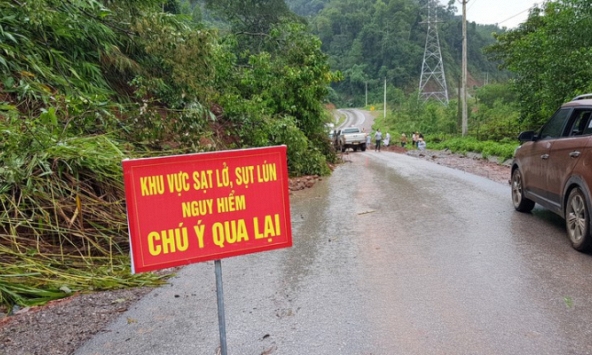 Trung Bộ mưa lớn, có nguy cơ xảy ra lũ đặc biệt lớn
