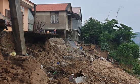 Quảng Bình: Xuất hiện nhiều điểm sạt lở chưa từng có ở huyện Tuyên Hóa