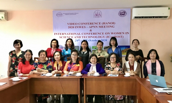 Các nhà nữ khoa học Việt Nam cùng quốc tế bàn về phát triển bền vững