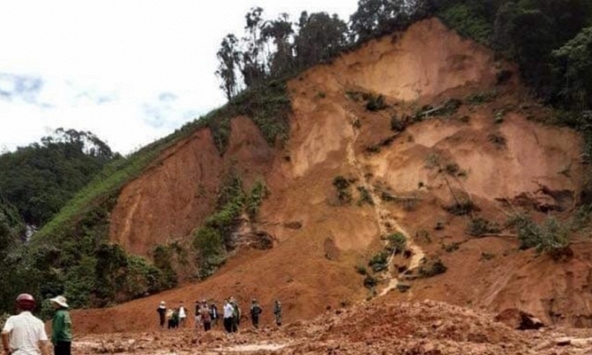 Trực thăng của Sư đoàn 372 đã sẵn sàng tham gia cứu nạn ở Quảng Nam