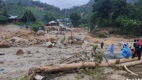 Chuyên gia phân tích nguyên nhân dẫn đến tình trạng sạt lở ở miền Trung