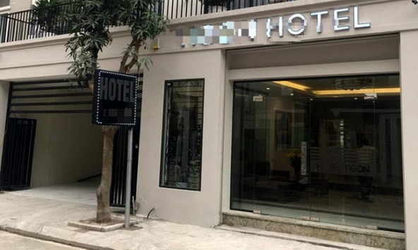 Bé gái 14 tuổi bị chú rể xâm hại rồi ép thuốc tránh thai, người mẹ khởi kiện