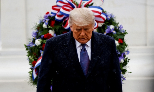 Tổng thống Trump lần đầu xuất hiện trước công chúng sau khi thất cử