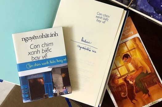 Tác phẩm Con chim xanh biếc bay về của Nguyễn Nhật Ánh đứng đầu danh sách bán chạy