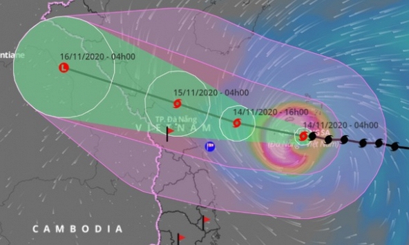  Bão số 13 liên tục mạnh lên trước khi đi vào vùng biển Quảng Bình - Quảng Ngãi