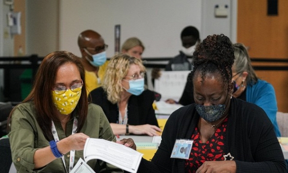 Phát hiện thêm 2.700 lá phiếu bầu chưa được kiểm ở Georgia