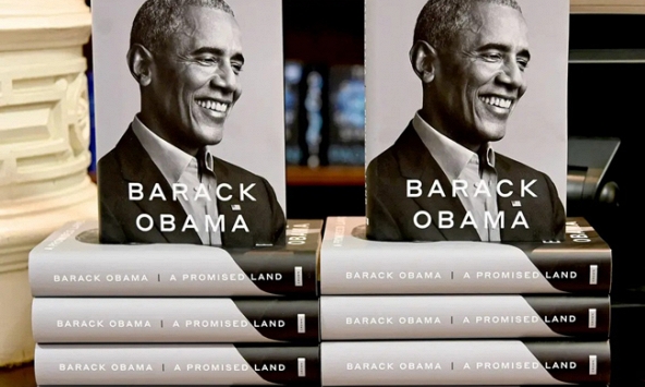 Hồi ký của ông Obama bán được hàng trăm nghìn bản trong ngày đầu ra mắt