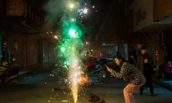 Từ năm 2021 người dân được đốt pháo hoa trong đám cưới, lễ, sinh nhật