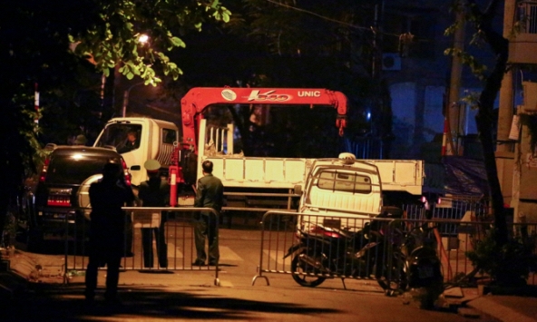 Quả bom nặng 340 kg ở Cửa Bắc đã được di dời trong đêm