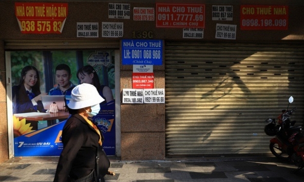 Giá thuê nhà mặt phố ở TPHCM và Hà Nội giảm mạnh