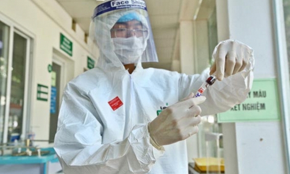 Bệnh nhân 73 tuổi lấy mẫu xét nghiệm lần thứ 4 mới phát hiện dương tính với Covid-19
