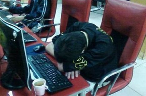 Hà Nội: Nam thanh niên 20 tuổi đột tử trong quán game 