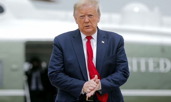 Tổng thống Mỹ Donald Trump ký luật đuổi công ty Trung Quốc khỏi sàn chứng khoán Mỹ