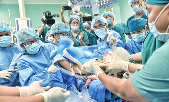 Ca tách cặp song sinh Trúc Nhi - Diệu Nhi lọt vào đề cử 'Thành tựu y khoa Việt Nam 2020'