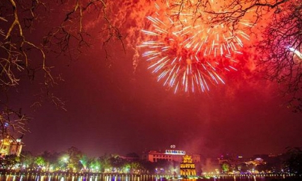 Tết Dương lịch 2021, Hà Nội bắn pháo hoa tầm cao ở ba điểm