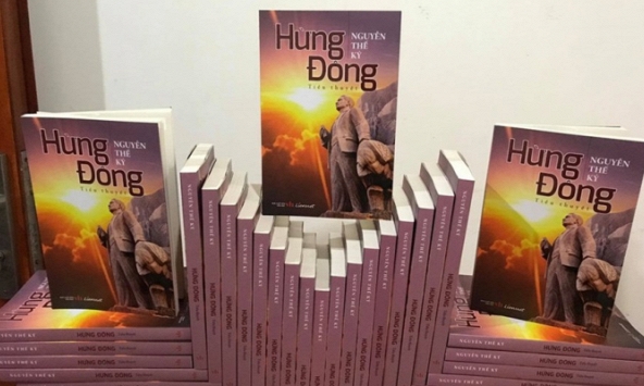 Ra mắt tiểu thuyết 'Hừng đông' của Nguyễn Thế Kỷ 
