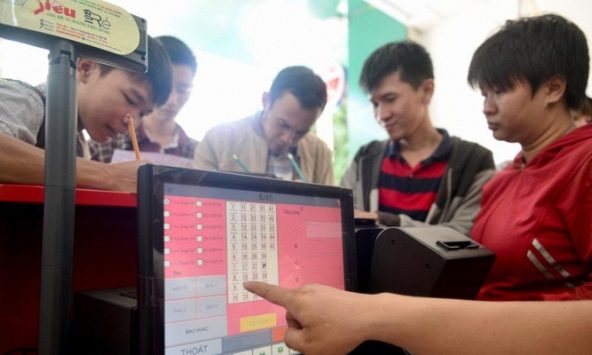 Một khách hàng ở TPHCM trúng Vietlott gần 82 tỷ đồng