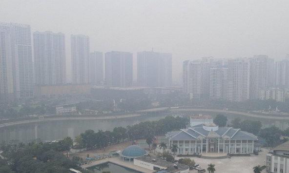 Không khí Hà Nội ở mức 'rất xấu' ảnh hưởng nghiêm trọng sức khỏe