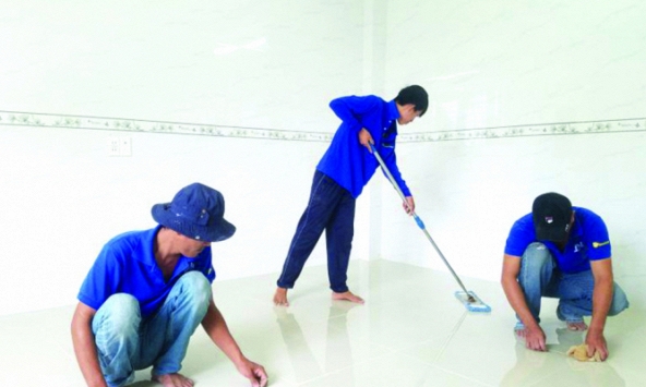  Dịch vụ dọn dẹp, vệ sinh, làm mới nhà cửa.... vắng khách dịp tết