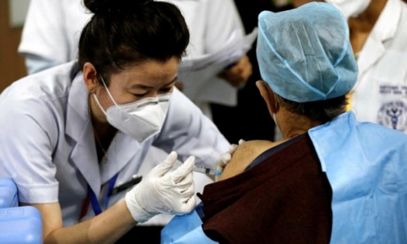 Israel ghi nhận 13 người bị tê liệt mặt dạng nhẹ sau khi tiêm vắc-xin Covid-19