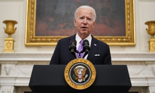 Tổng thống Joe Biden yêu cầu mọi hành khách đến Mỹ bằng máy bay phải cách ly