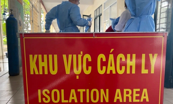 Bé gái 8 tuổi ở TP. HCM tái dương tính SARS-CoV-2 