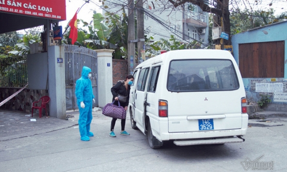 Triệu tập người chia sẻ tin bệnh nhân Covid-19 Quảng Ninh đi karaoke có 'tay vịn'