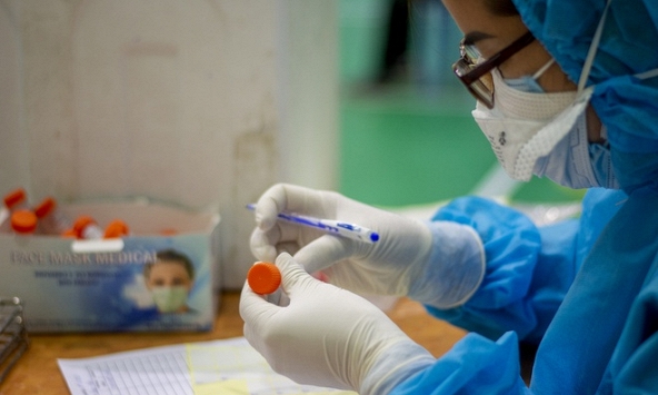 Hạ Long quyết định hủy bắn pháo hoa, tổ chức xét nghiệm SARS-CoV-2 toàn dân