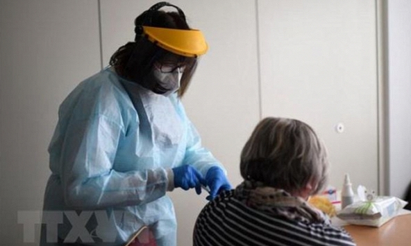 Đức phát hiện ổ dịch nhiễm biến thể mới sau khi được tiêm vắcxin