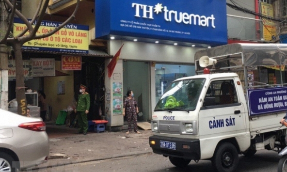 Hà Nội trong ngày đầu đóng cửa quán ăn đường phố, trà đá vỉa hè