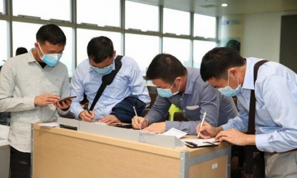 Hà Nội, TP. Hồ Chí Minh yêu cầu người dân các địa phương khai báo y tế khi trở lại thành phố