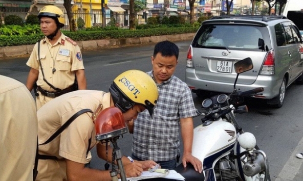CSGT có thể ra quyết định xử phạt không cần giấy tờ