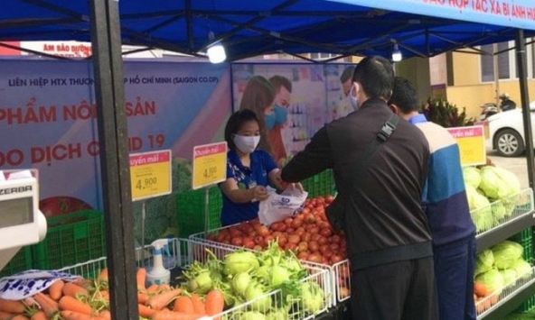 Các điểm phân phối của Hà Nội hỗ trợ tiêu thụ nông sản từ vùng dịch Hải Dương