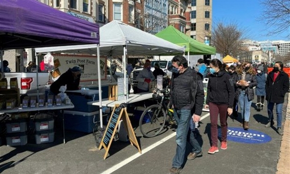 Mỹ treo cờ rủ tưởng niệm 500.000 người tử vong vì dịch COVID-19