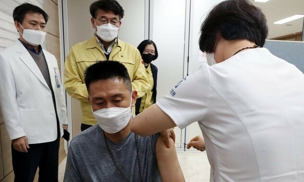 Hàn Quốc ghi nhận thêm 3 người tử vong sau khi tiêm vaccine Covid-19