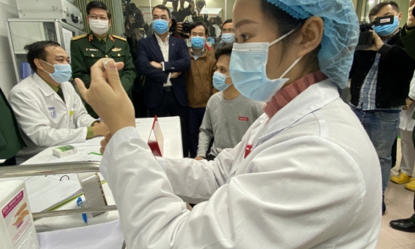 Sáng 5/3 tiếp nhận đăng ký của các tình nguyện viên thử nghiệm vắc xin Covid-19 của Việt Nam