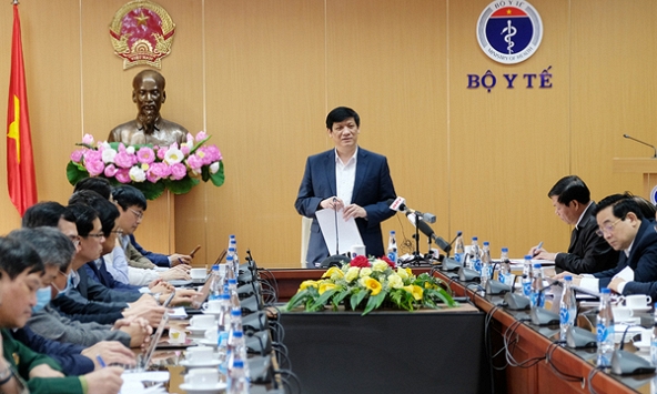 Bộ trưởng Bộ Y tế: Việt Nam thực hiện quy trình tiêm vắc xin Covid-19 chặt chẽ hơn