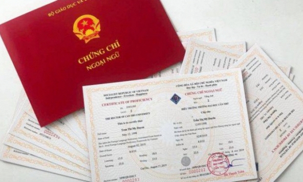 Bộ TT&TT xem xét việc không yêu cầu phải có chứng chỉ ngoại ngữ, tin học khi thi, xét thăng hạng chức danh nghề nghiệp 