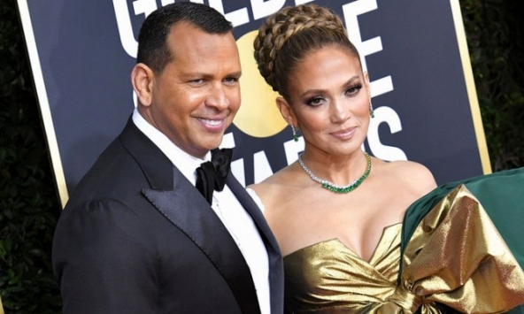 Jennifer Lopez và hôn phu kém tuổi Alex Rodriguez chia tay sau 4 năm hẹn hò