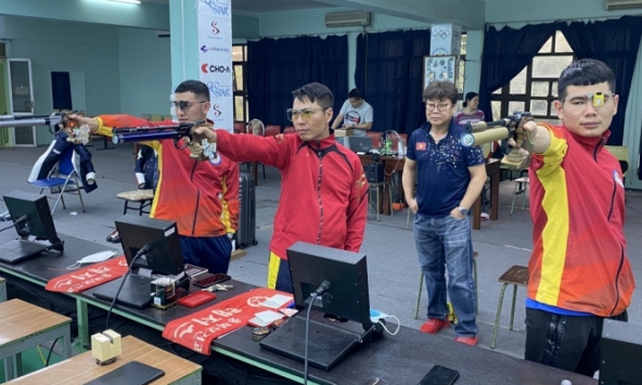 SENAVI treo thưởng cho vận động viên đội tuyển Bắn súng giành vé dự Olympic Tokyo 2021