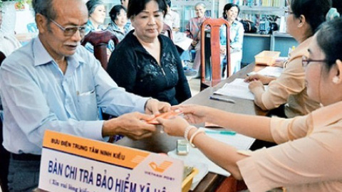 Bộ LĐ-TB&XH đề xuất tăng lương hưu, trợ cấp từ 1/1/2022