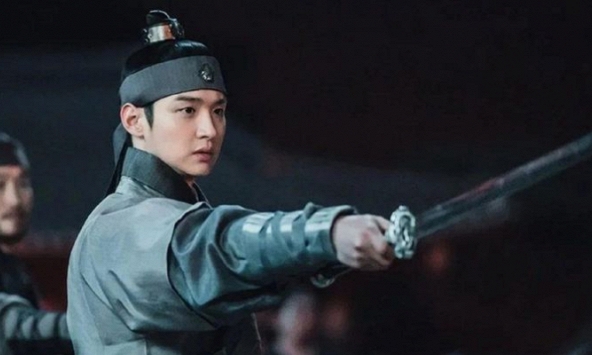 Phim Hàn bị chỉ trích vì xuyên tạc lịch sử và sử dụng đồ ăn Trung Quốc