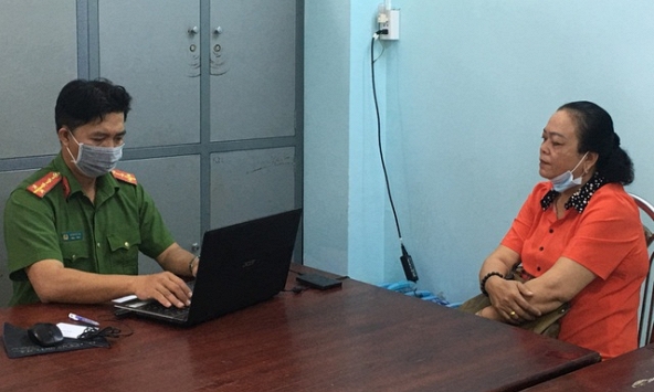 Người phụ nữ tổ chức đám tang cho mình bị khởi tố