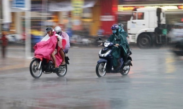 Từ 16/4, Bắc Bộ và Bắc Trung Bộ mưa dông nhiều nơi, trời chuyển lạnh